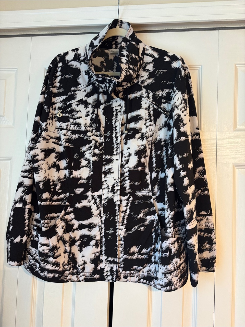 Chico's Zenergy Abstract Print Women’s Lightweight Jacket-Chicos size 3